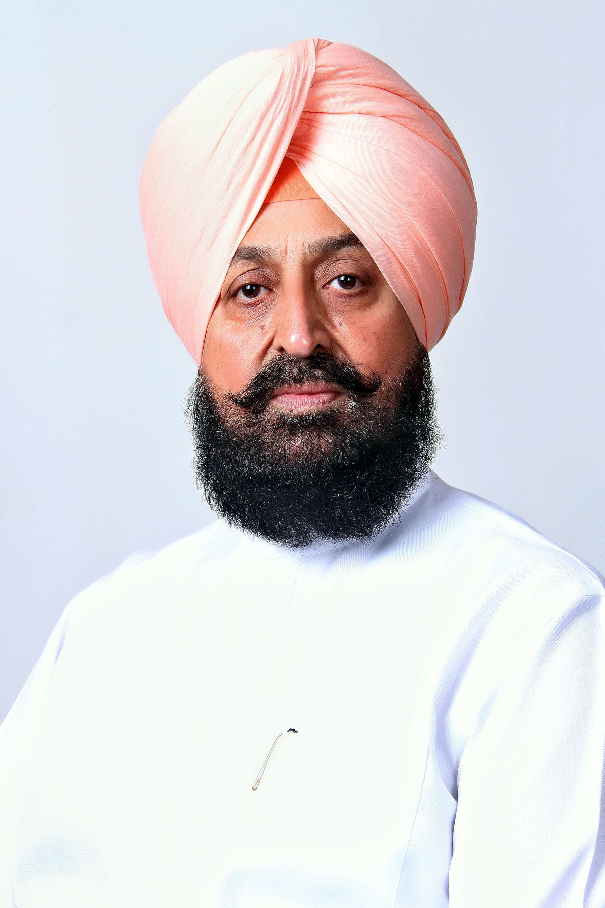 Bajwa condemns Haryana Police firing tear gas shells at farmers